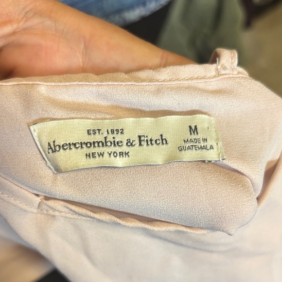 Abercrombie & Fitch Light Pink Satin Top - Picture 2 of 2